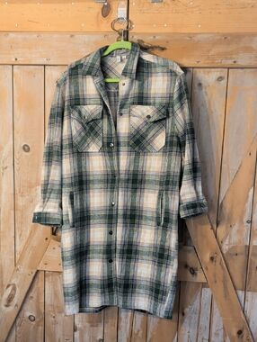 Elan Size Small.   Shacket / Jacket / Cardigan